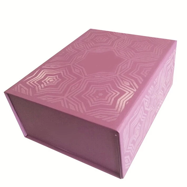 Custom Candy Chocolate Gift Folding Packaging Boxes 01